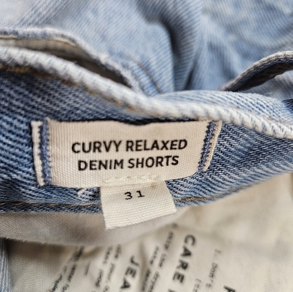 Madewell Curvy Relaxed Denim Jean Shorts in Cedarcroft Wash Size 31 - Picture 6 of 8